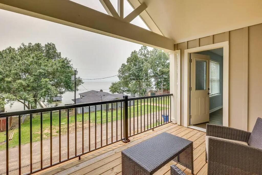 Vacation Home Lake Livingston! Onalaska Kültér fotó